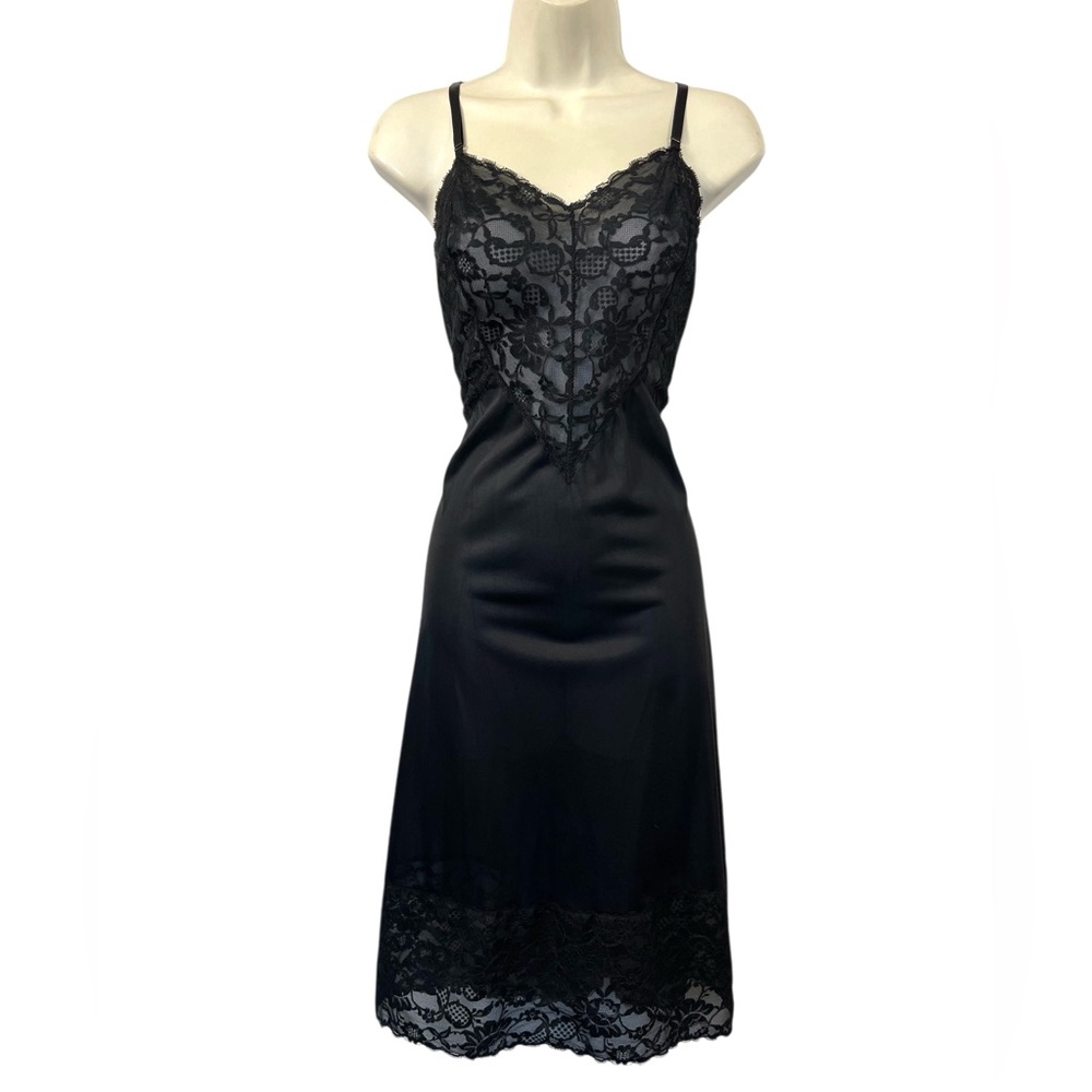 Vintage 1960’s Black Lace Slip Dress- GORGEOUS 😍